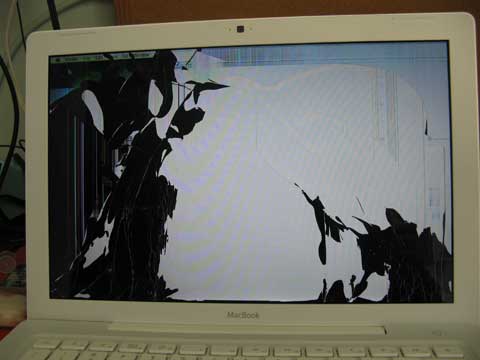 broken laptop screen get it fixed at platinum computers hartlepool